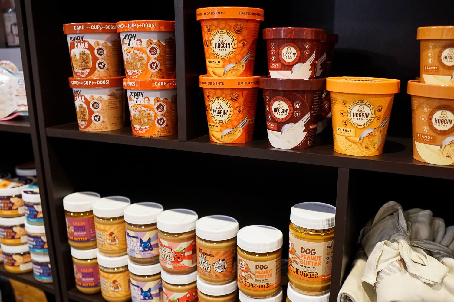 just-dog-people-dog-treats-food-services-garner-clayton-smithfield-raleigh-nc-pet-supplies-dog-grooming-services-24