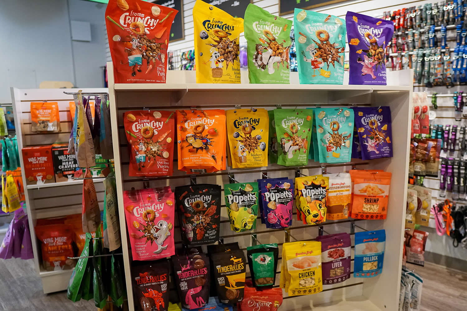 just-dog-people-dog-treats-food-services-garner-clayton-smithfield-raleigh-nc-pet-supplies-dog-grooming-services-28